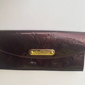 Louis Vuitton Amarante Crossbody Bag